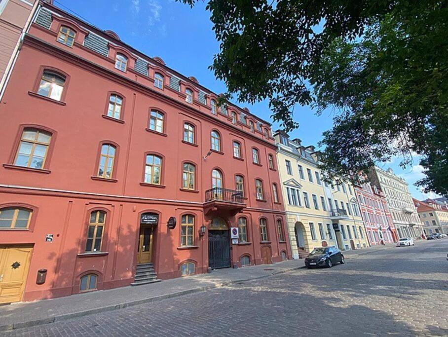 Spacious Old Town Family Peachy 2 Bedrooms Apartment, Nearby The Riga Presidential Castle Exteriér fotografie