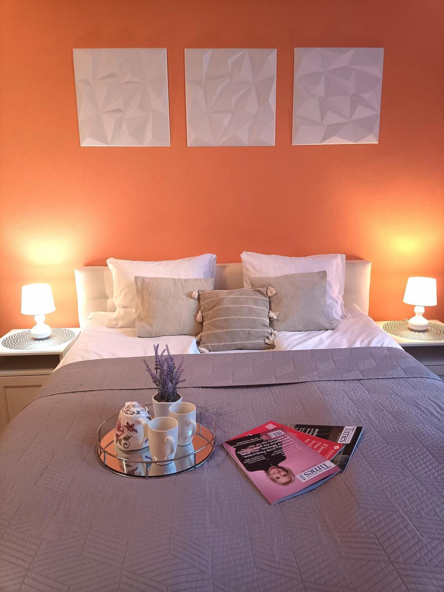 Spacious Old Town Family Peachy 2 Bedrooms Apartment, Nearby The Riga Presidential Castle Exteriér fotografie