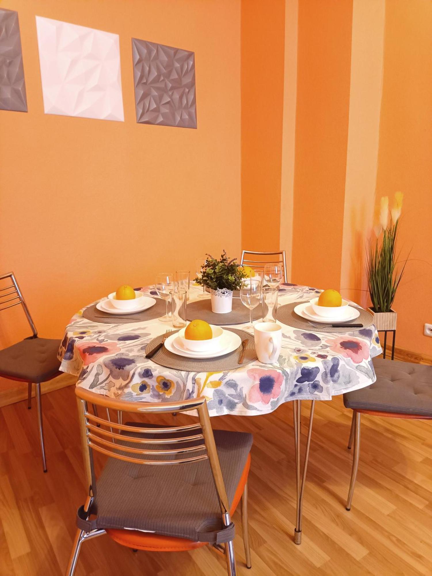 Spacious Old Town Family Peachy 2 Bedrooms Apartment, Nearby The Riga Presidential Castle Exteriér fotografie